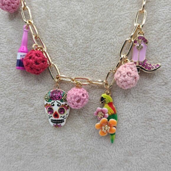 Betsey Johnson Cowgirl Charm Necklace NWT!  NEW! - Picture 5 of 6